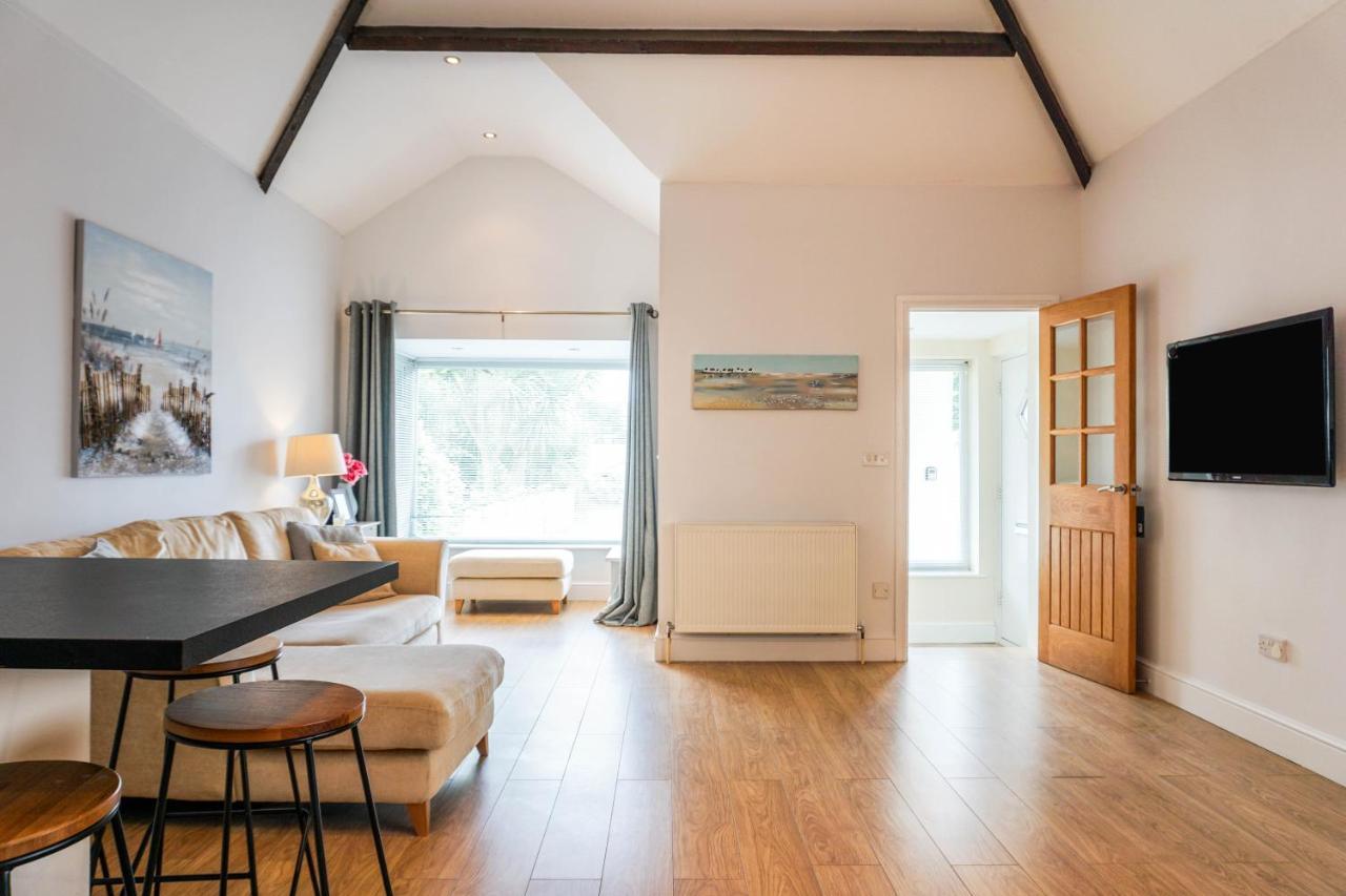 The Beach House - Fully Refurbed March 2024 Oystermouth 외부 사진