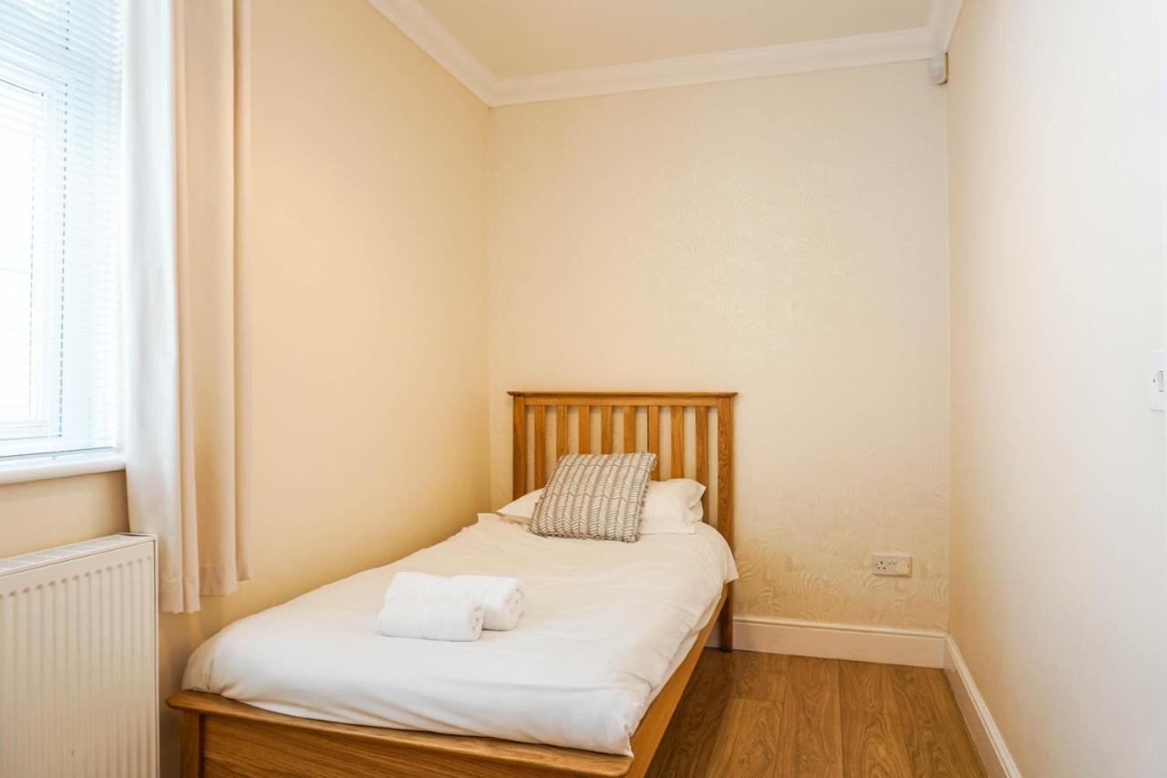The Beach House - Fully Refurbed March 2024 Oystermouth 외부 사진